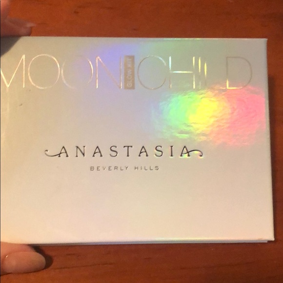 Highlighter pallet - Picture 2 of 2